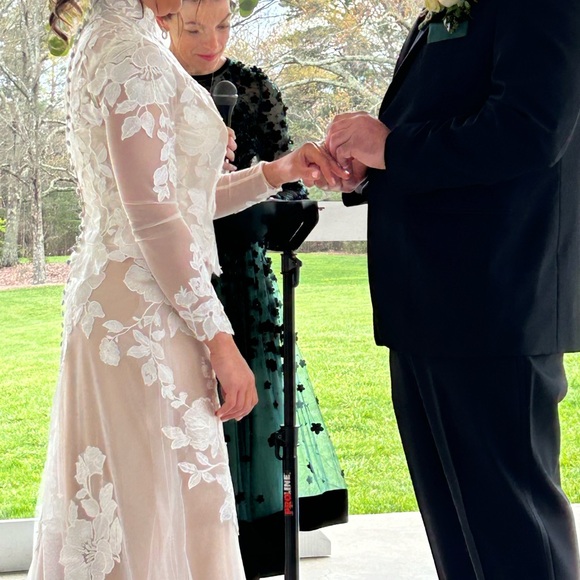 Designer - Custom Designer - Wedding dress - Picture 4 of 8